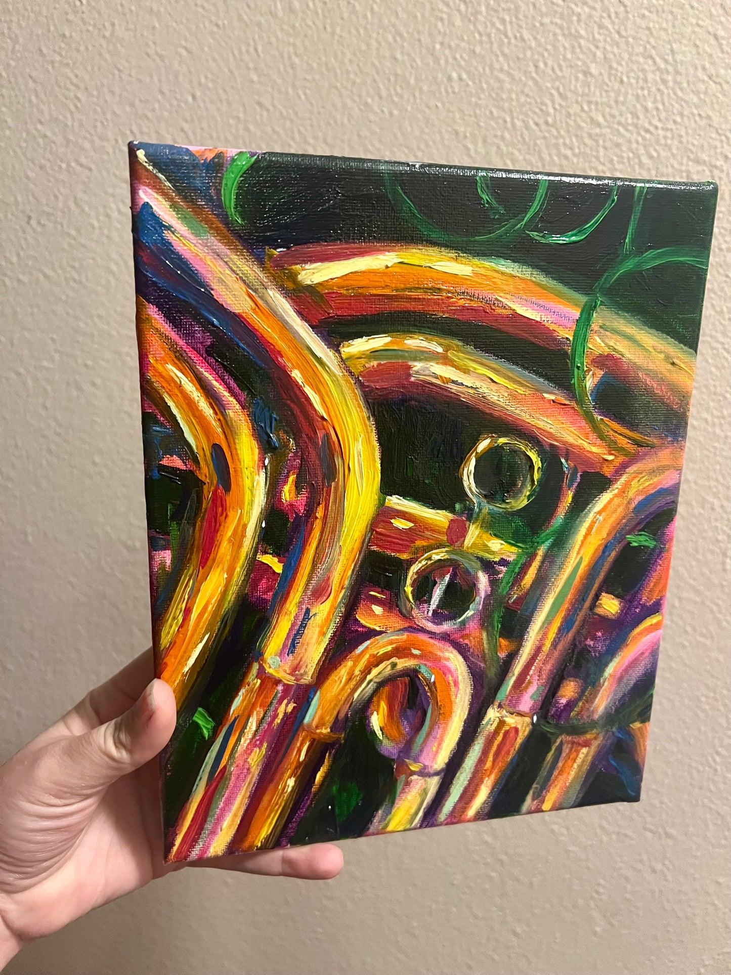 Colorful horn