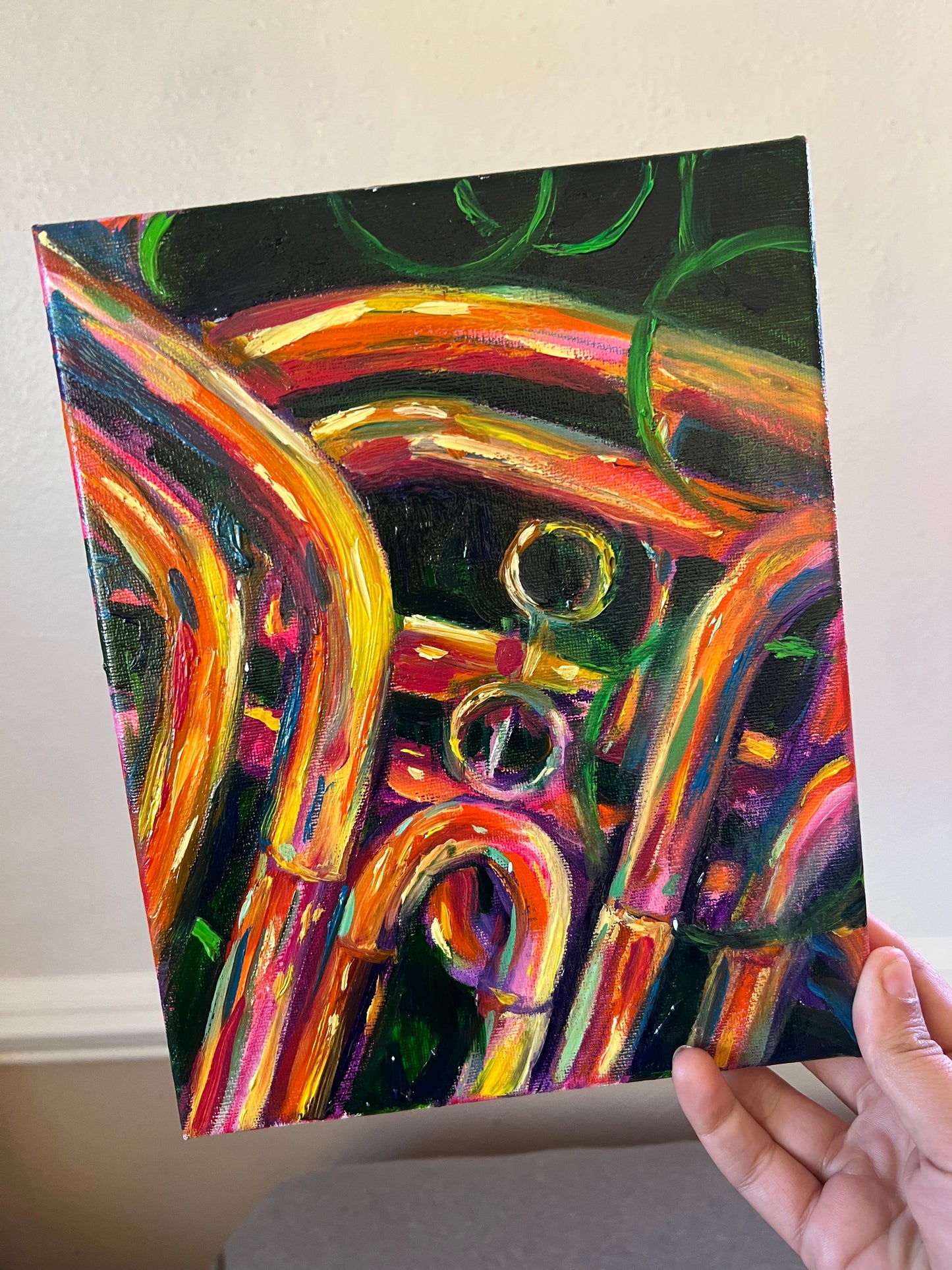 Colorful horn