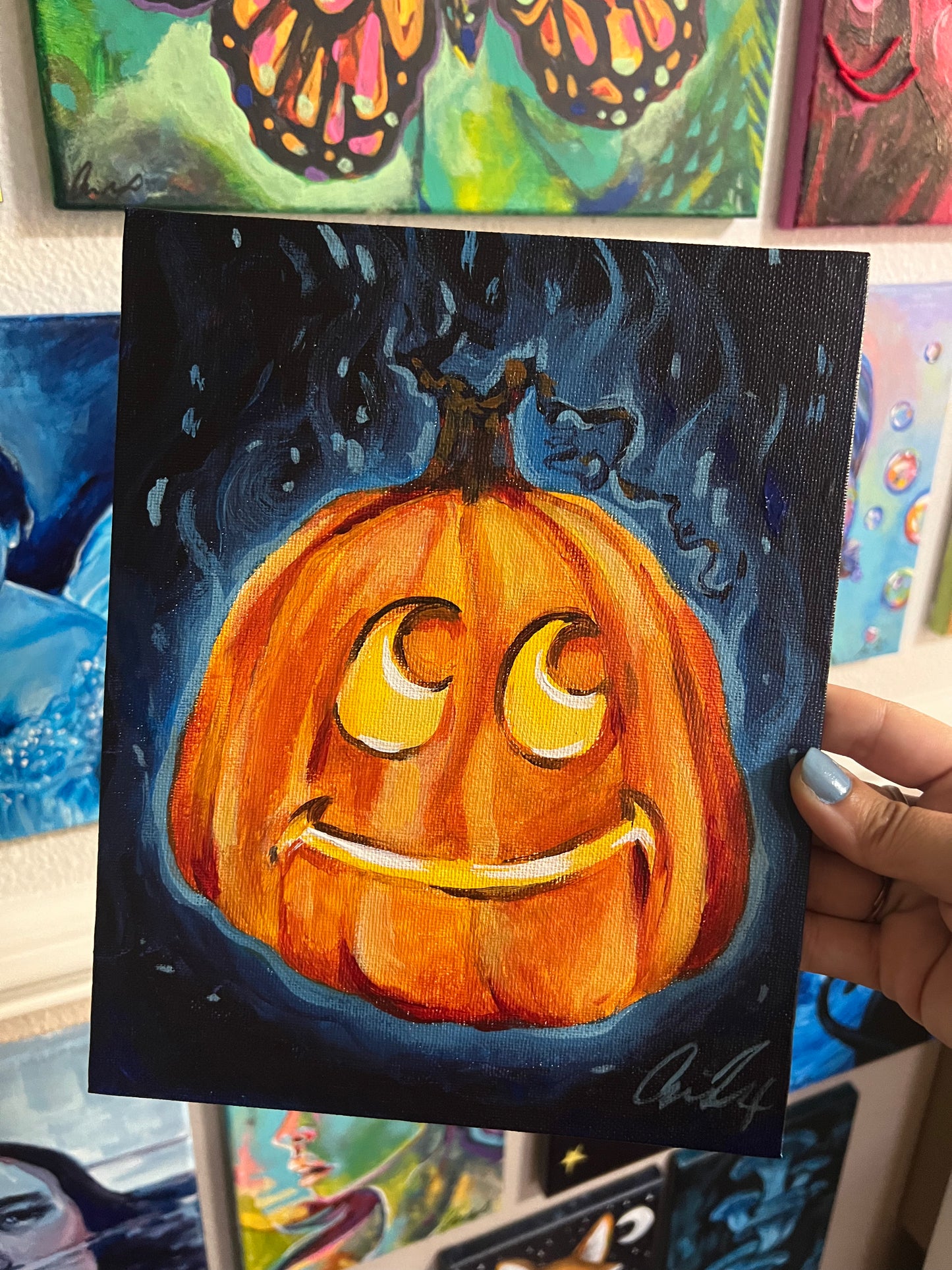 Glowing happy pumpkin
