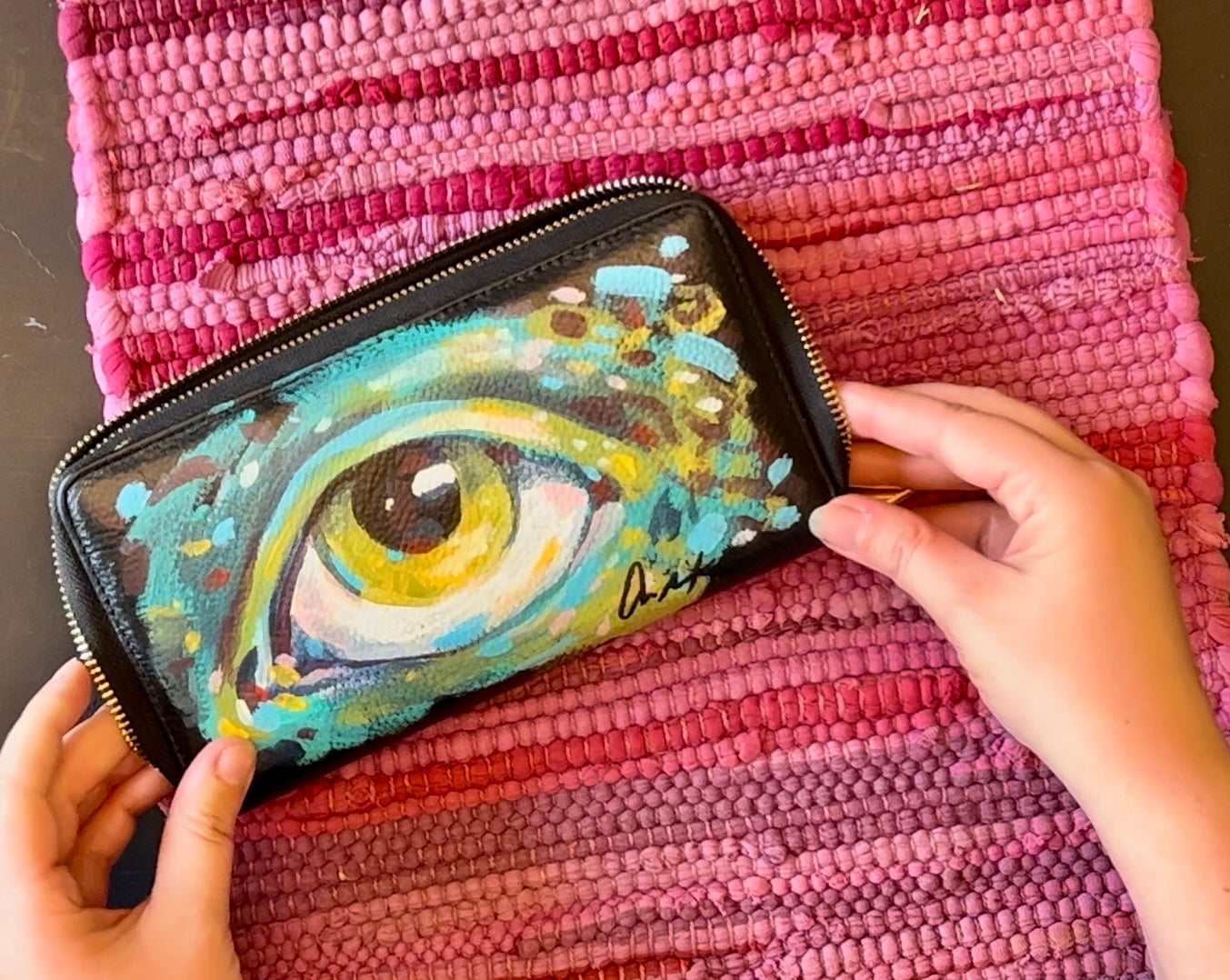 Wallet/pocket purse with painted eye